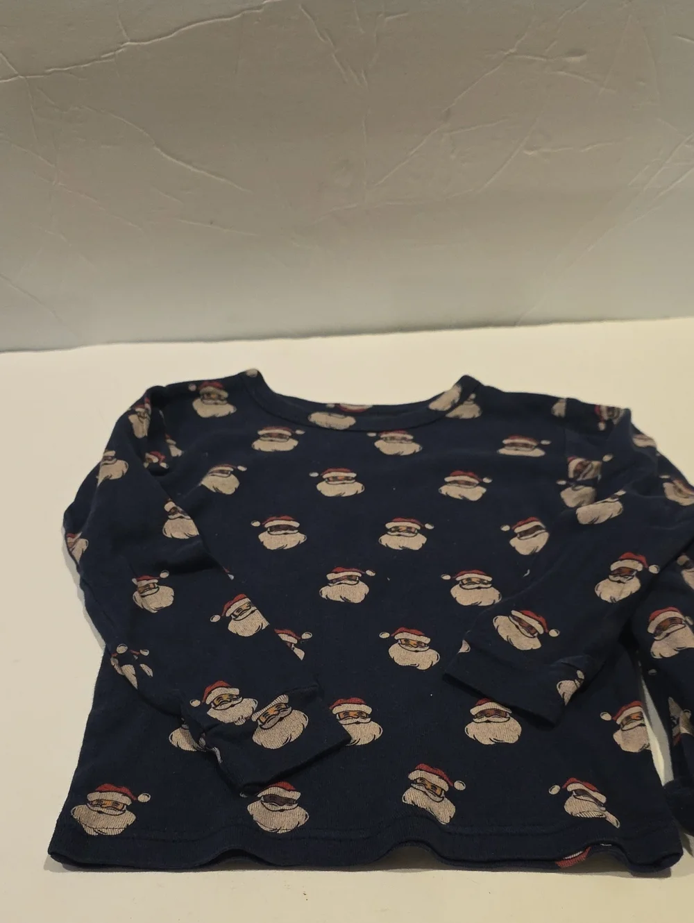 GAP Navy Santa Face Pajama Top with Red Accents Size 4t Black Santa White Santa